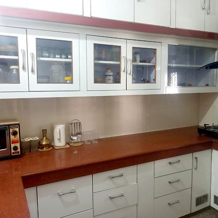 러크나우 Garden View Residency B&B 외부 사진